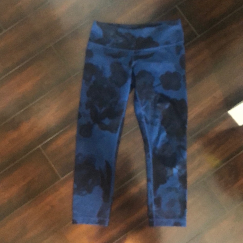 LuLuLemon crop leggings
